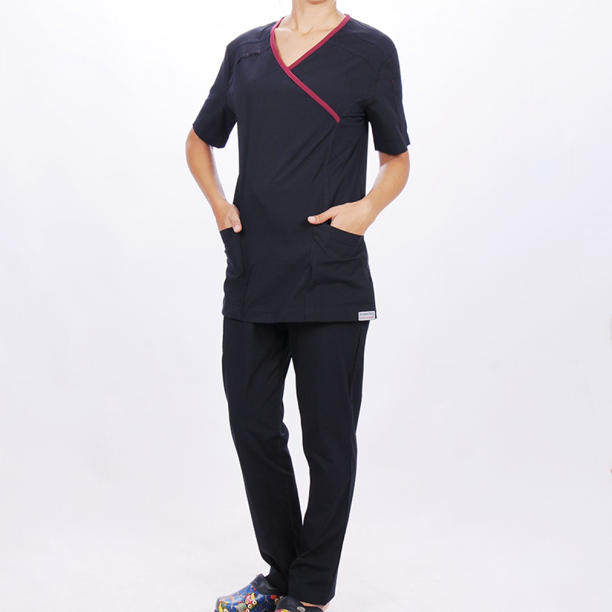 Formteks Kadın SPA  Hemşire Scrubs  Takım  Likralı Terry Cotton Lacivert-Bordo Biyeli